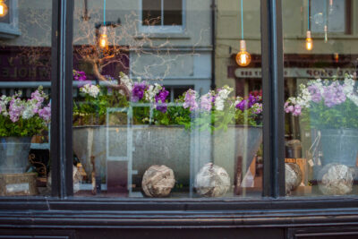 A close up of locally grown British flowers in the window of N0 21 Flowers, Aberystwth, Wales for British Flowers Week 2021. Photo: Naomi Campbell Photography