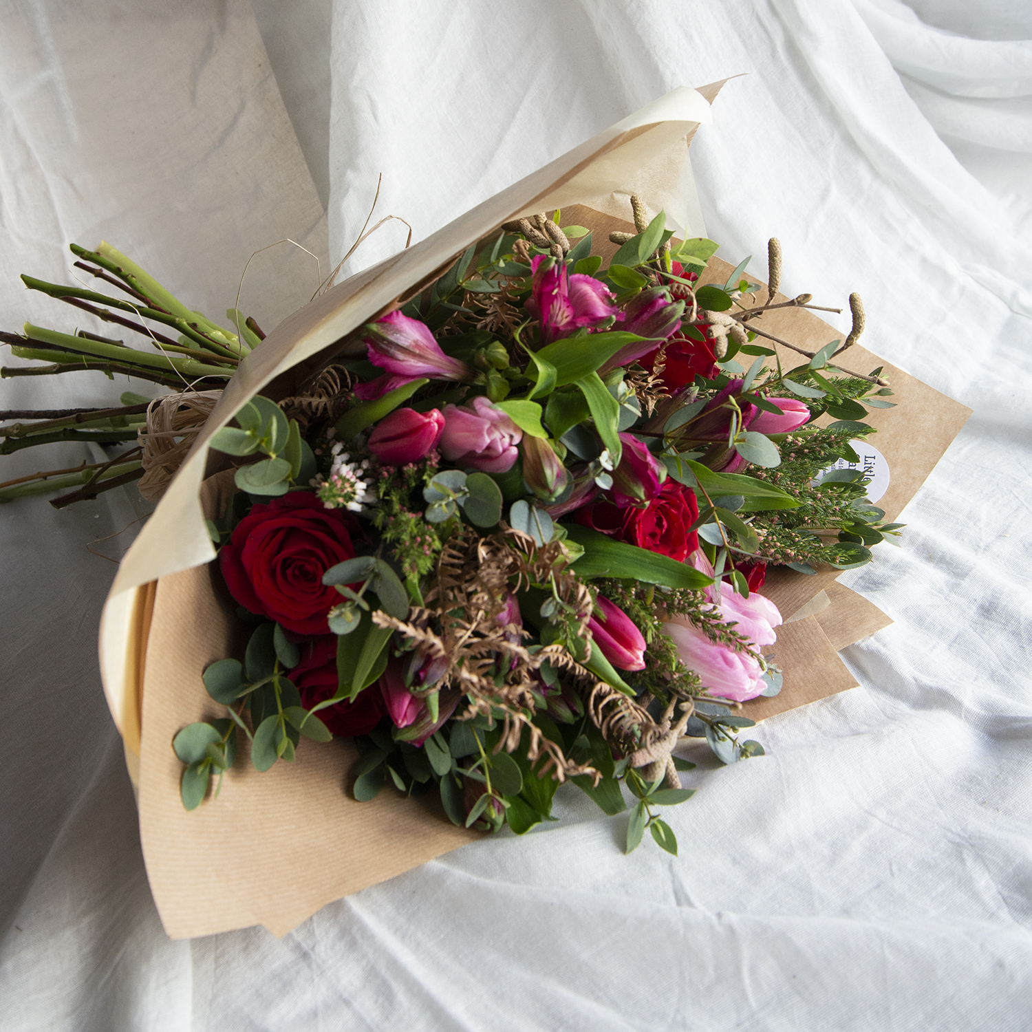 Beer & bouquets Valentine workshop with Little Garden Flower Company in Warwickshire