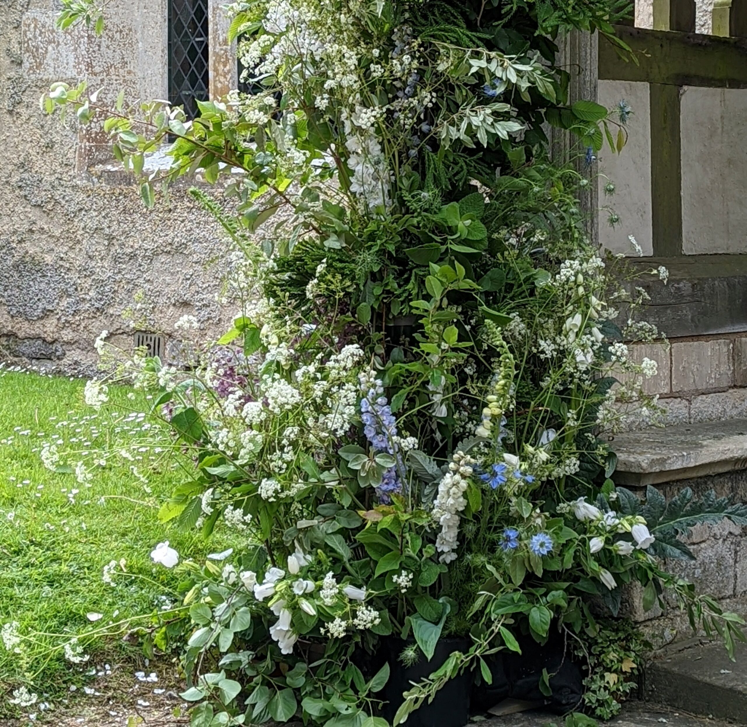Floral Designs and Installations with Wendy Paul of Organic Blooms and Toria Britten of Wildly Beautiful Flowers at Acton Court Bristol