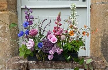 Meadow Arrangement Workshop With Fleece & Flowers